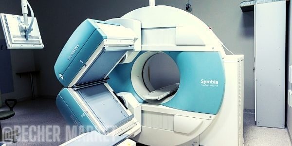 nemoicniční stroj na MRI, pomocí kterého se dá diagnostikovat roztroušená skleróza