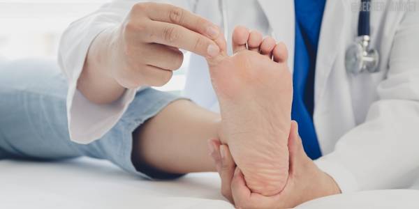 bolest prostredniho prstu u nohy