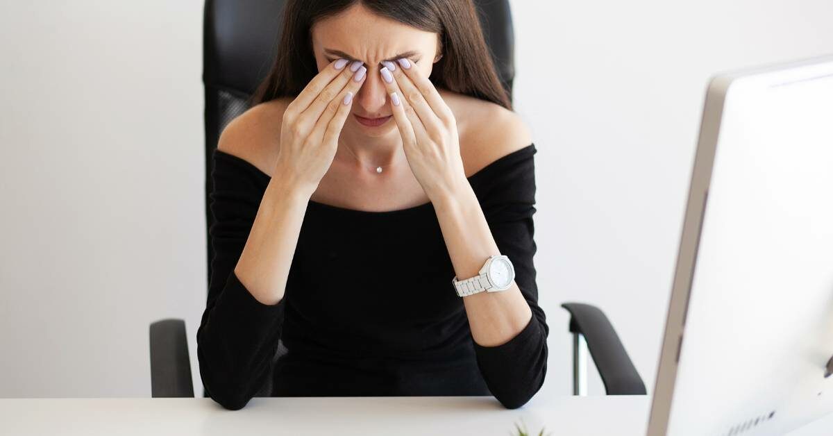 7 Příčin Cukání V Oku & Jak se zbavit tiku v oku