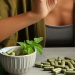 Proč používat kratom v tabletách a ne v prášku: Pohodlí a přesné dávkování s Zeleným kratomem v tabletách GAMMA